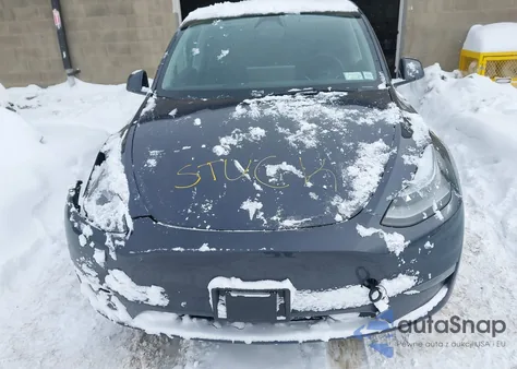 2024 Tesla Model Y Long Range Dual Motor All-Wheel Drive from USA, damaged, VIN 7SAYGDEE8RA243886